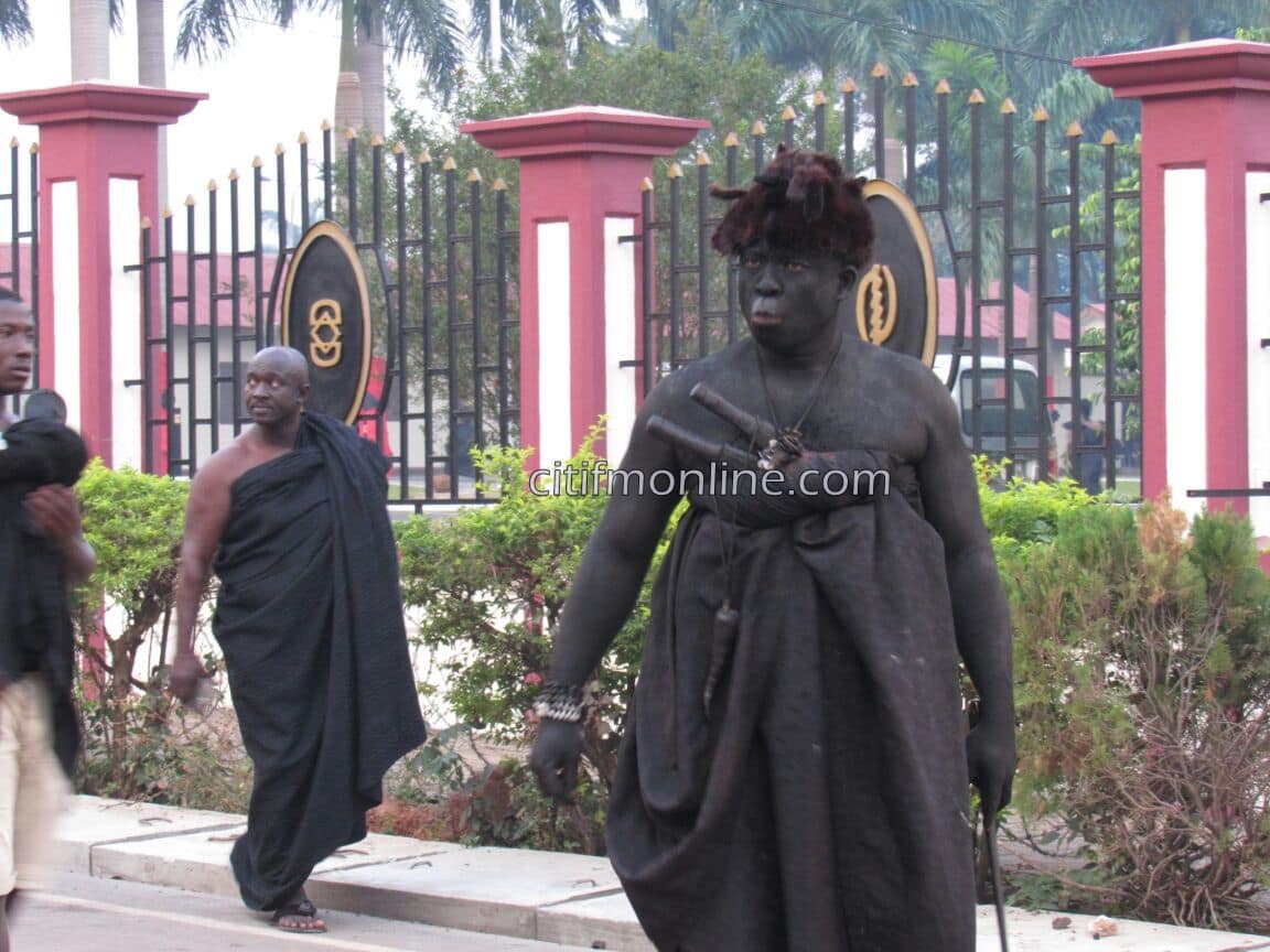 Asantehemaa’s Burial: ‘Come Out on Thursday Night If You Say You’re a Man’ – Manhyia Brafoɔ