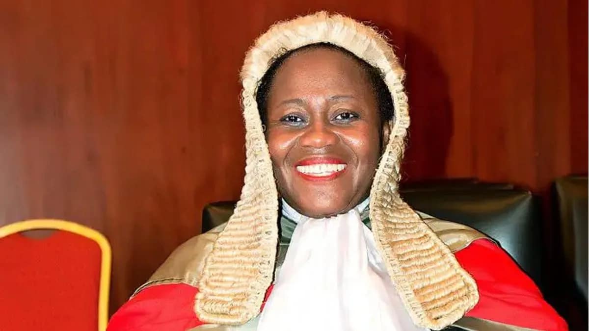 Supreme Court adjourns injunction case on CJ’s removal to May 6