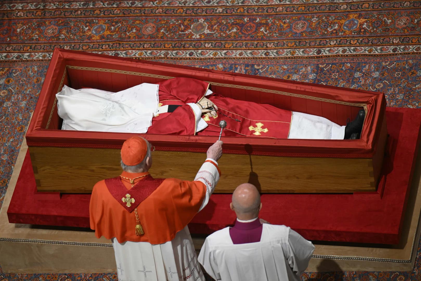 Pope Francis Funeral Updates: Pontiff Laid to Rest After Historic Funeral in Front of 250,000 Mourners